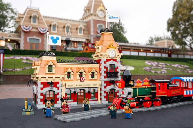 The Magic of LEGO Comes to life with Disney Train and Station!