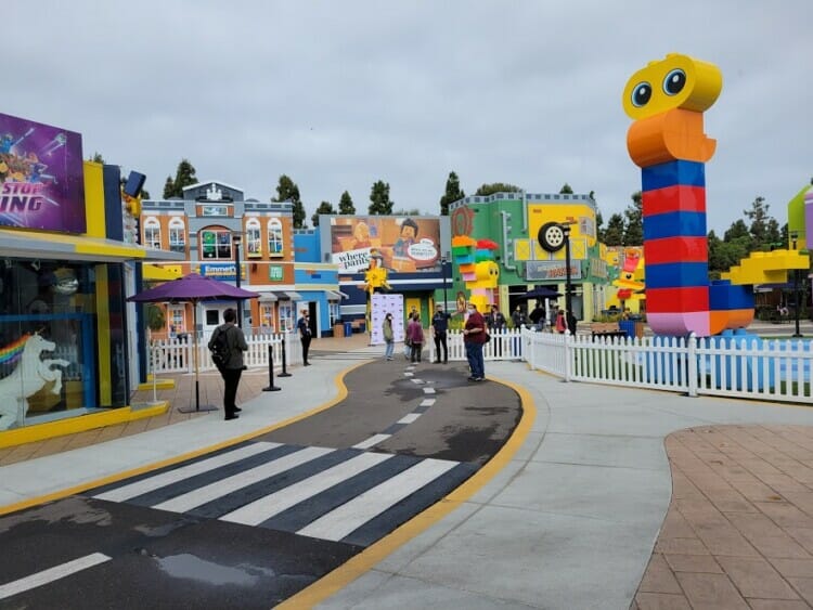 Legoland California - The Lego Movie World is Now Open! - Socalthrills.com