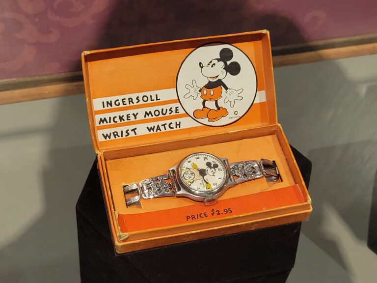 Review: All That Glitters: The Crown Jewels of the Walt Disney Archives