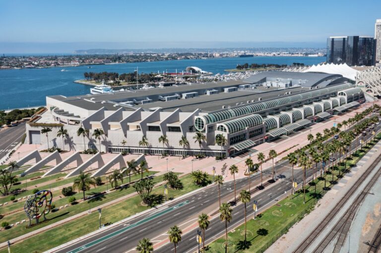 Amtrak Pacific Surfliner Adds Special Service