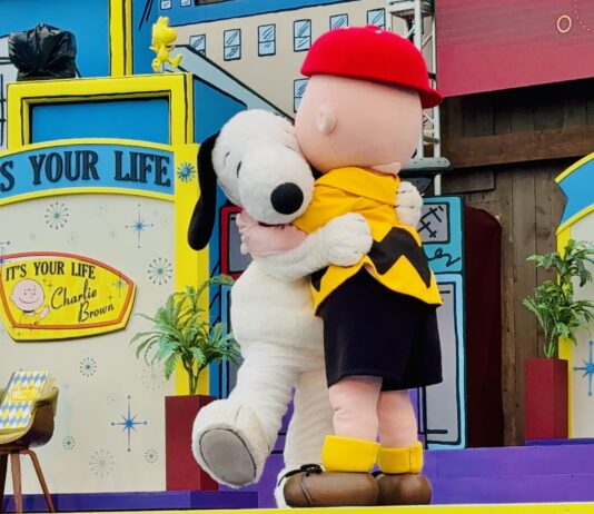 Peanuts Celebration Charlie and Snoopy