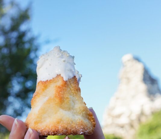 Jolly Holiday Bakery