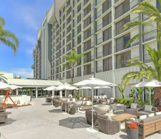hilton irvine