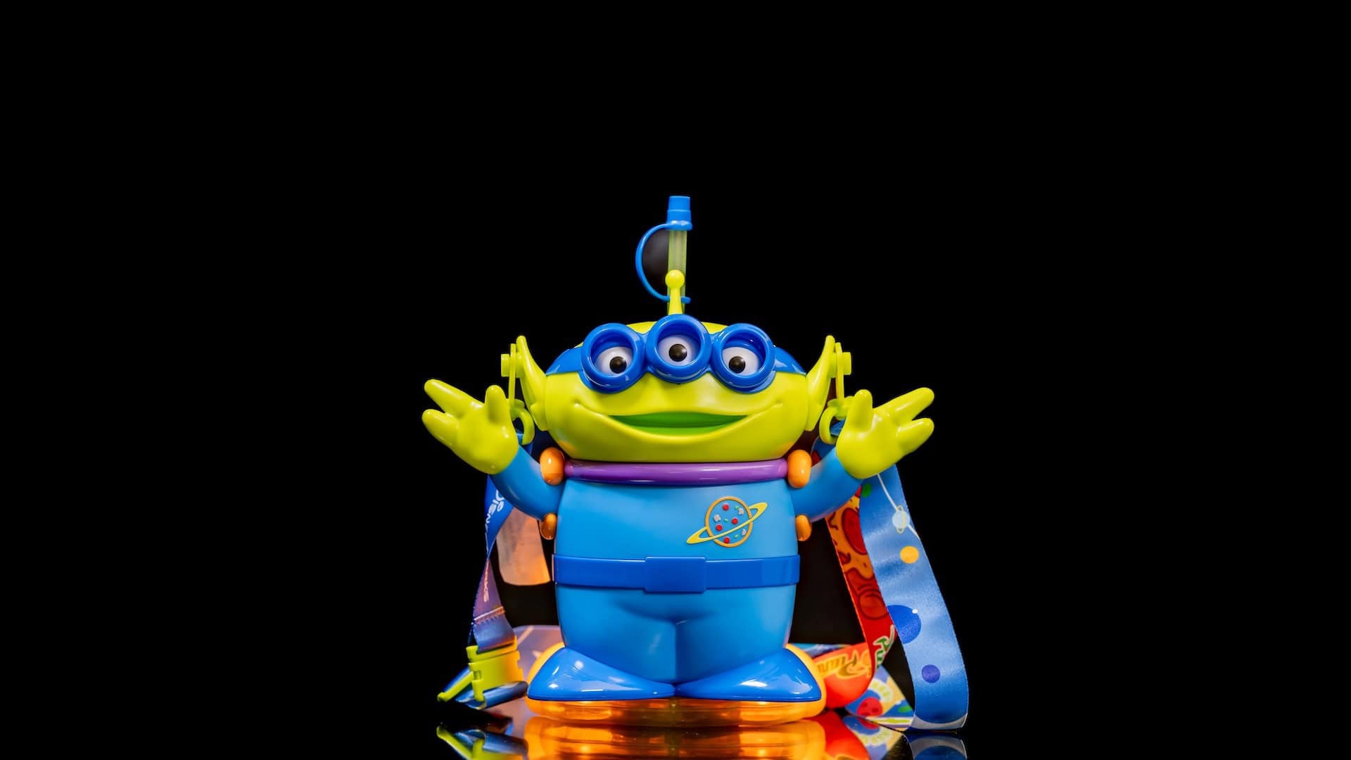 Disney Eats New Novelties Alien Sipper