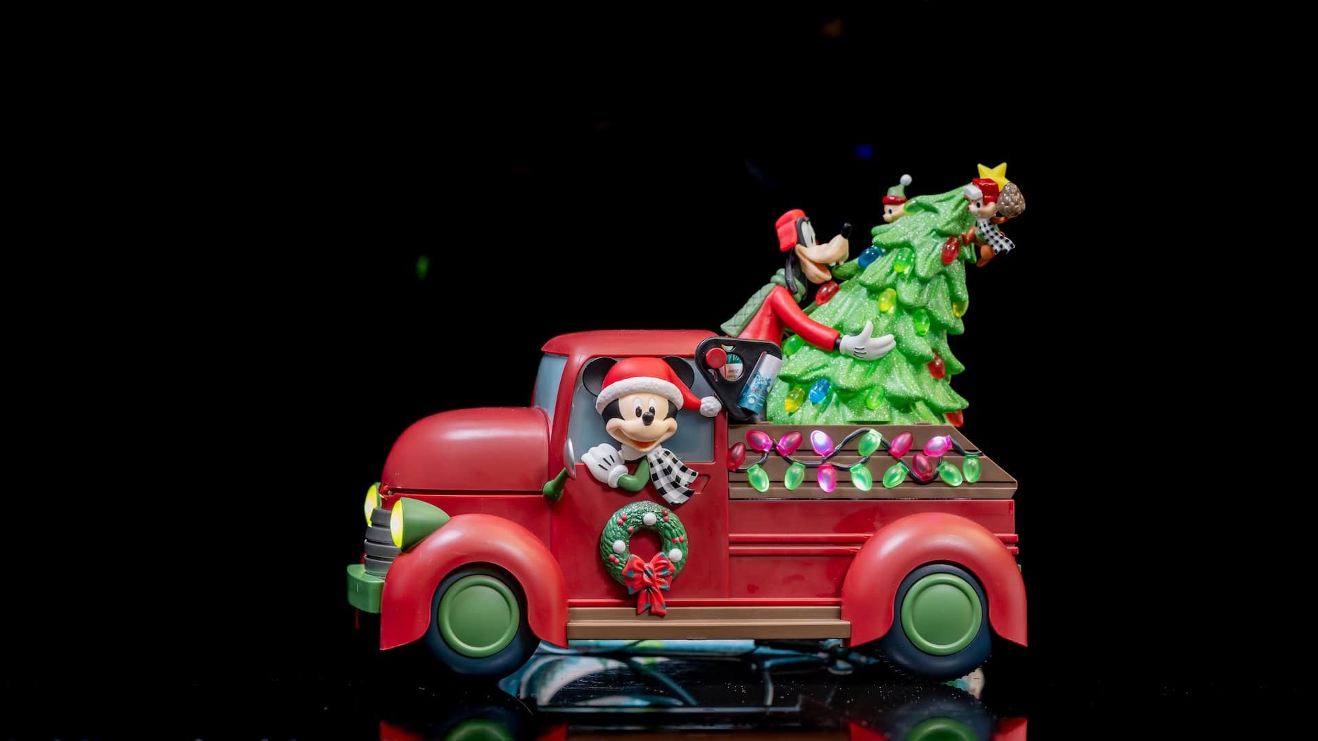 Disney Eats New Novelties Holiday Bucket