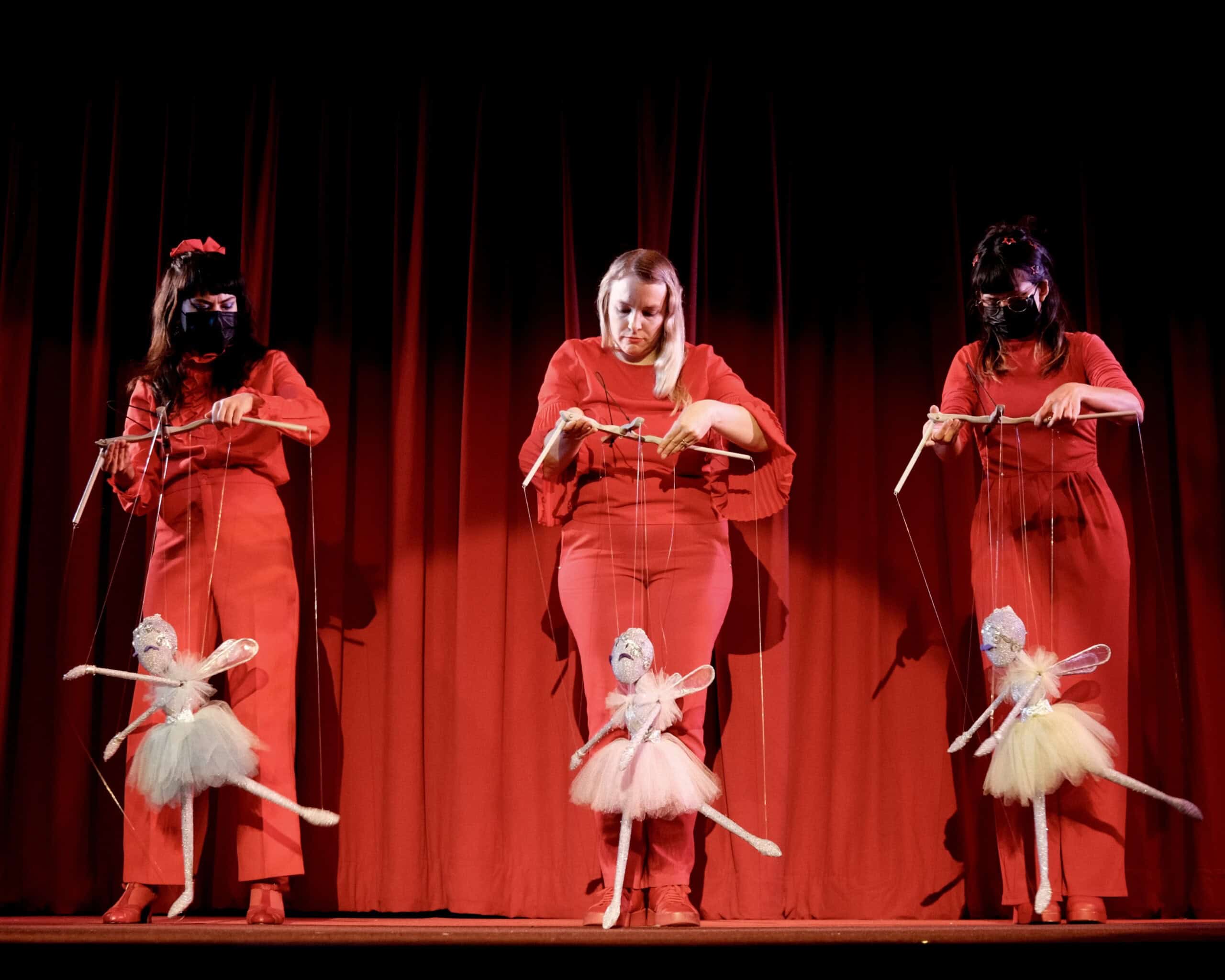 BBMT Nutcracker pc Winona Bechtle Courtesy Bob Baker Marionette Theater