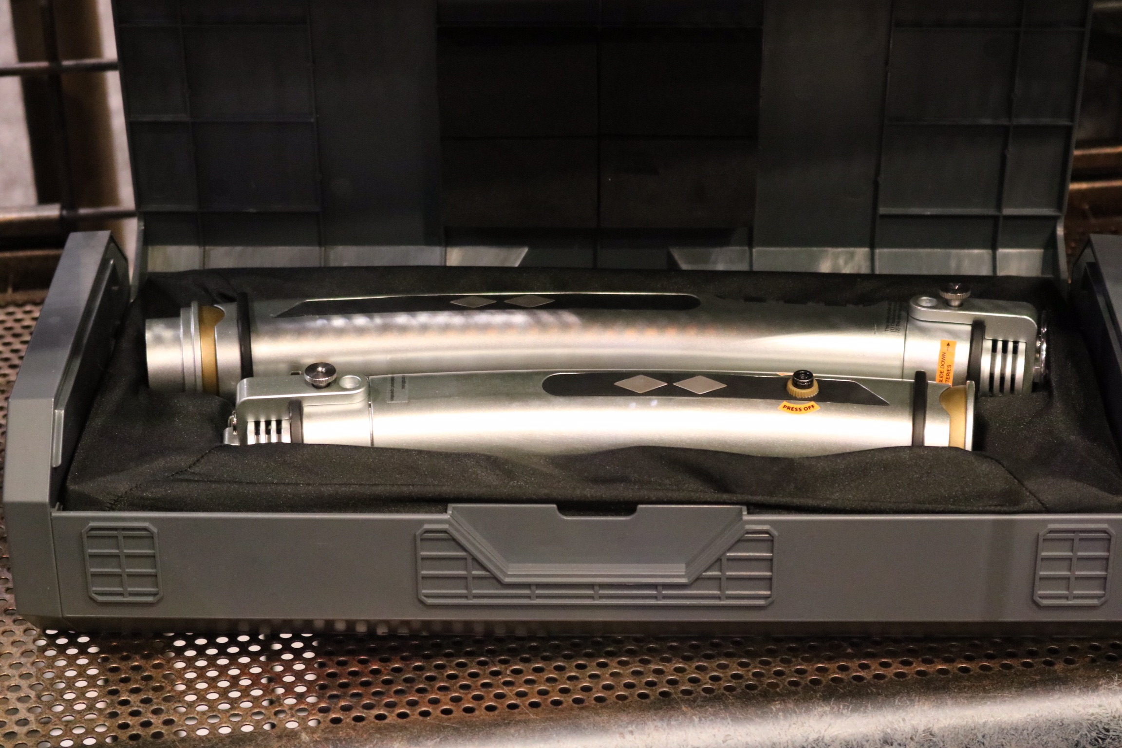 galaxy edge lightsaber crystal