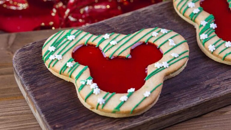 Your Ultimate Disneyland Holiday Food Guide